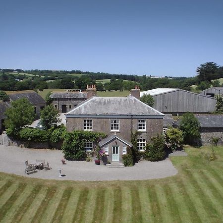 Smeaton Farm Luxury B&B Сейнт Мелиън Екстериор снимка