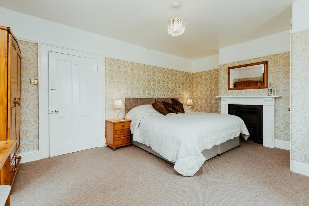 Smeaton Farm Luxury B&B Сейнт Мелиън Стая снимка
